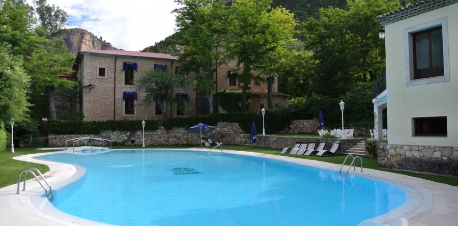Real Balneario Solán de Cabras a menos de una hora desde Casa Chon