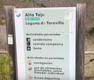 cartel Laguna Taravilla